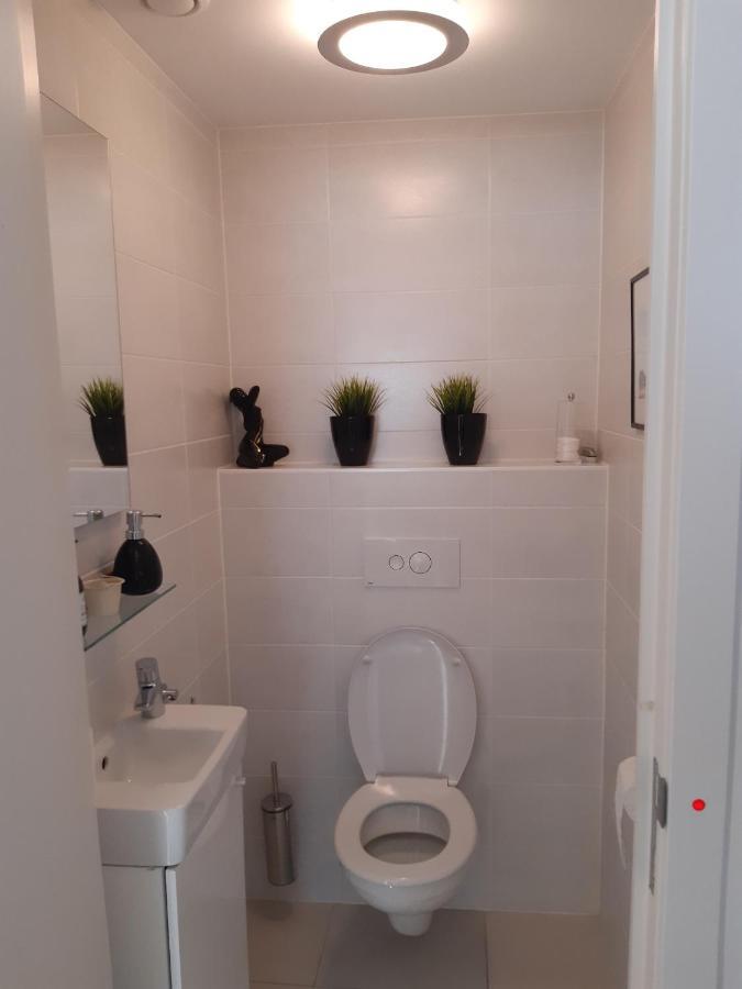Sailors Beach VI Villa Jalina Verwarmd Zwembad In Het Hoogseizoen نيوبورت المظهر الخارجي الصورة