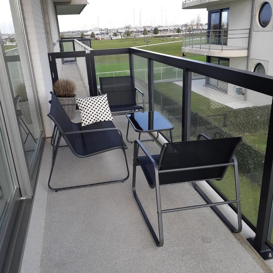 Sailors Beach VI Villa Jalina Verwarmd Zwembad In Het Hoogseizoen نيوبورت المظهر الخارجي الصورة