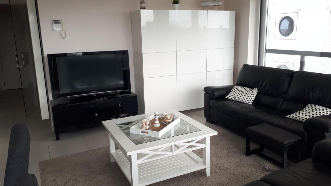 Sailors Beach VI Villa Jalina Verwarmd Zwembad In Het Hoogseizoen نيوبورت المظهر الخارجي الصورة